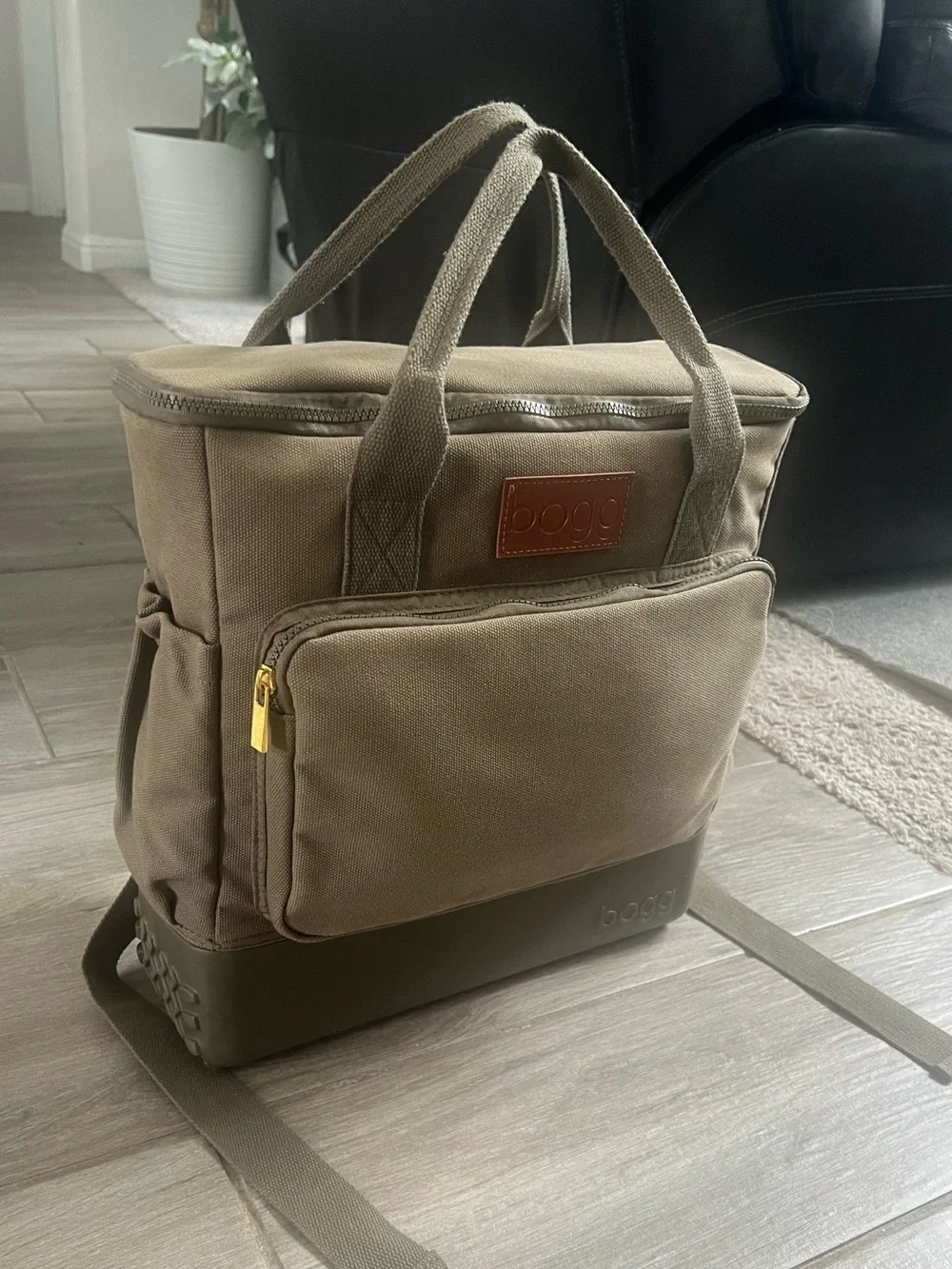 Bogg Canvas Canvas Weekender Boat Travel  Backpack in Olive Green